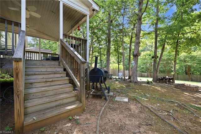 1914 Treyburn Lane, High Point, NC 27265