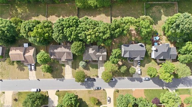 1914 Treyburn Lane, High Point, NC 27265