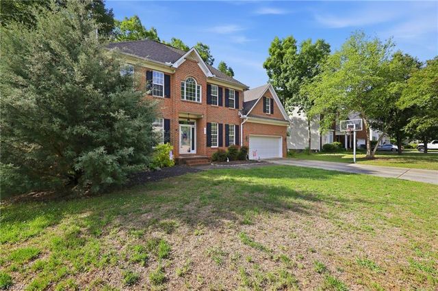 1914 Treyburn Lane, High Point, NC 27265