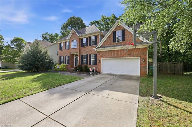 1914 Treyburn Lane, High Point, NC 27265