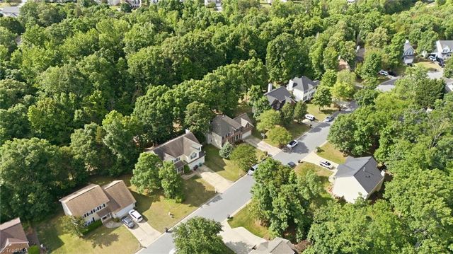 1914 Treyburn Lane, High Point, NC 27265