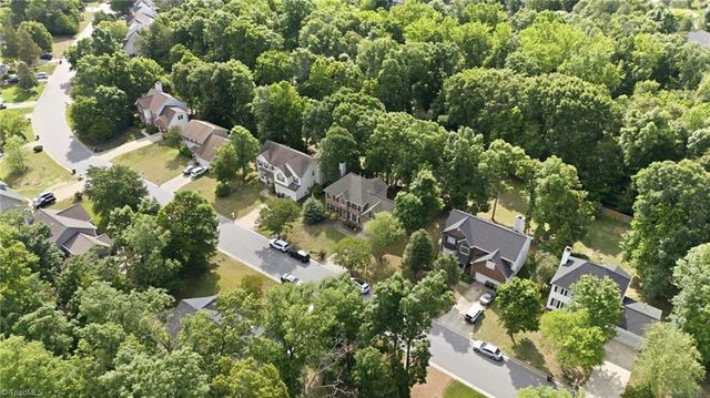 1914 Treyburn Lane, High Point, NC 27265