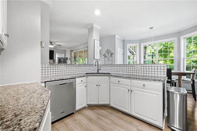 1914 Treyburn Lane, High Point, NC 27265