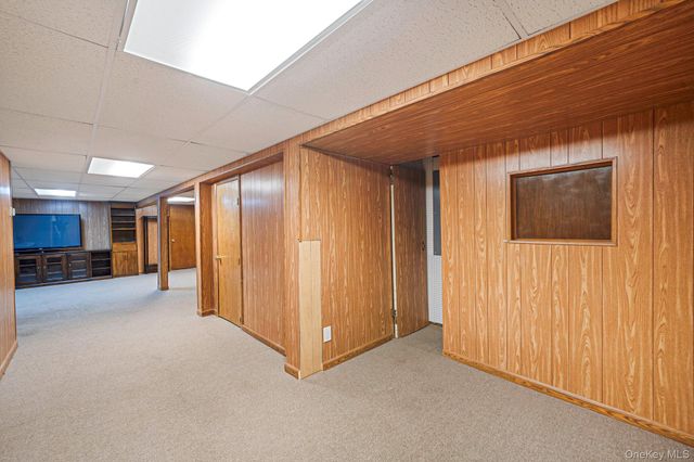 425 Old Country Road, Deer Park, NY 11729