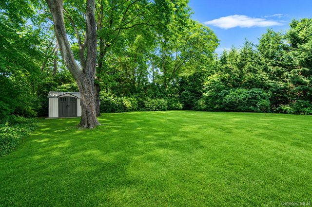 425 Old Country Road, Deer Park, NY 11729