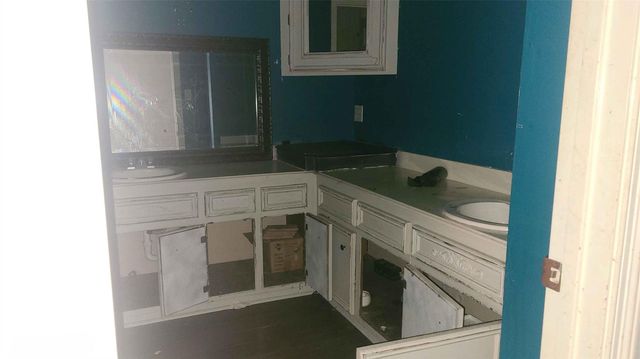 2309 St Patrick Lane, Deer Park, TX 77536