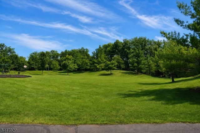 298 Greenfield Rd, Bridgewater Twp., NJ 08807