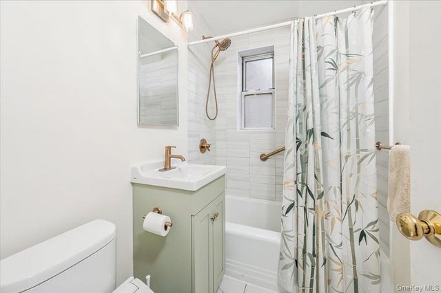 821 Bronx River Road 4D, Bronxville, NY 10708