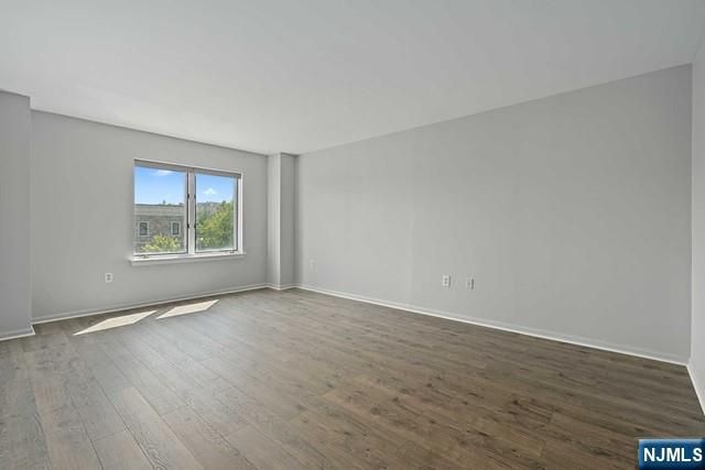 405 Williams Court 405, Edgewater, NJ 07020