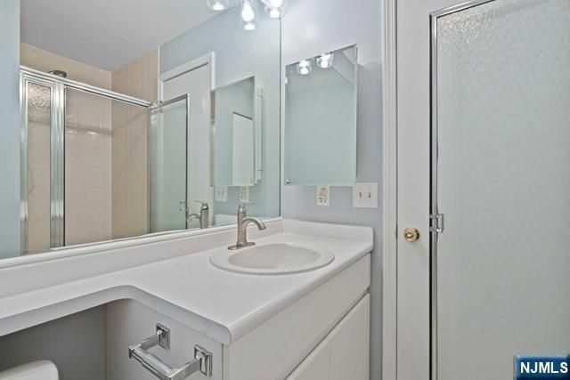 405 Williams Court 405, Edgewater, NJ 07020