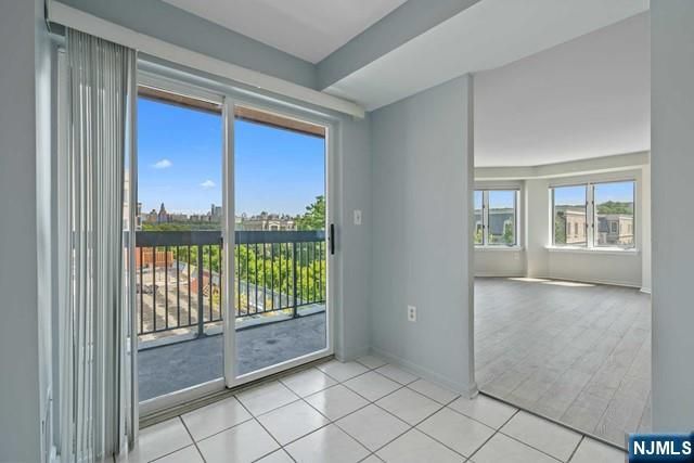 405 Williams Court 405, Edgewater, NJ 07020
