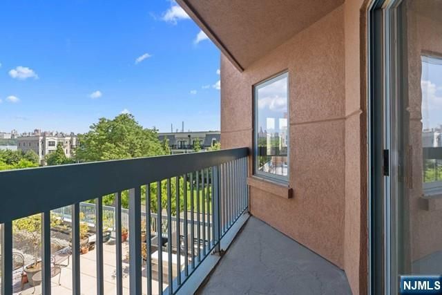405 Williams Court 405, Edgewater, NJ 07020