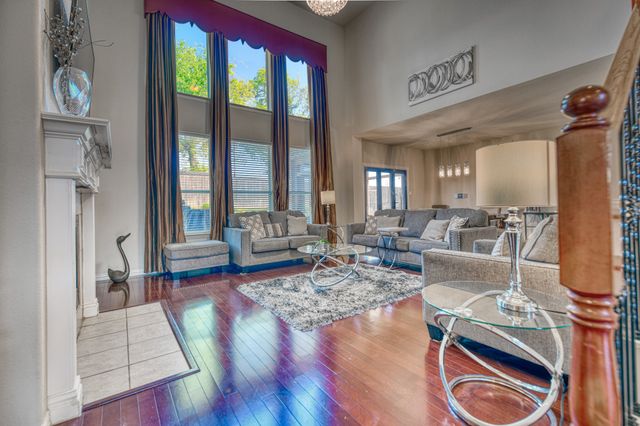 1129 Northlake Drive, Desoto, TX 75115