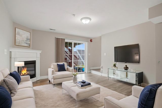 3 Woodbridge Court 3, Grafton, MA 01536