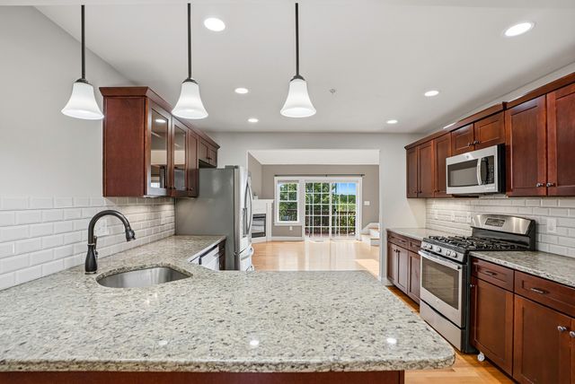 3 Woodbridge Court 3, Grafton, MA 01536