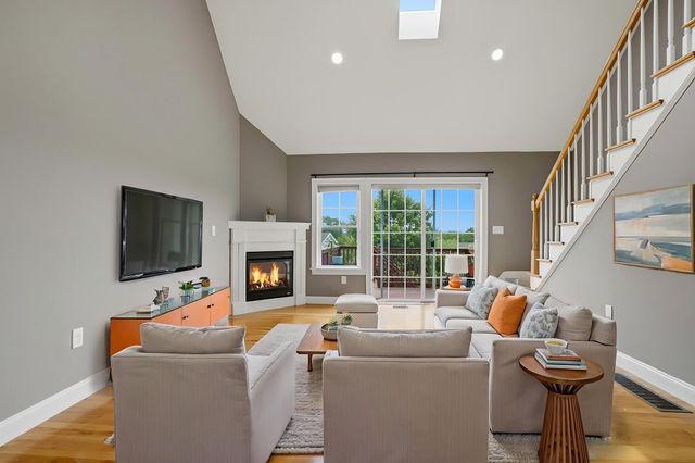 3 Woodbridge Court 3, Grafton, MA 01536