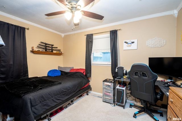 1 BRENTWOOD Court, Pekin, IL 61554