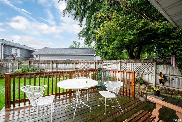1 BRENTWOOD Court, Pekin, IL 61554