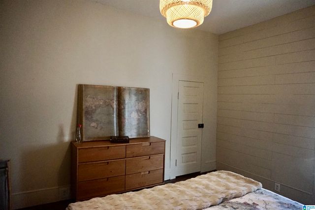 506 4TH STREET SE, Cullman, AL 35055