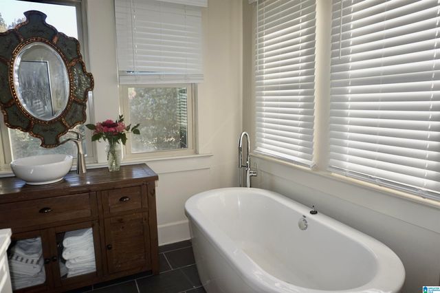 506 4TH STREET SE, Cullman, AL 35055