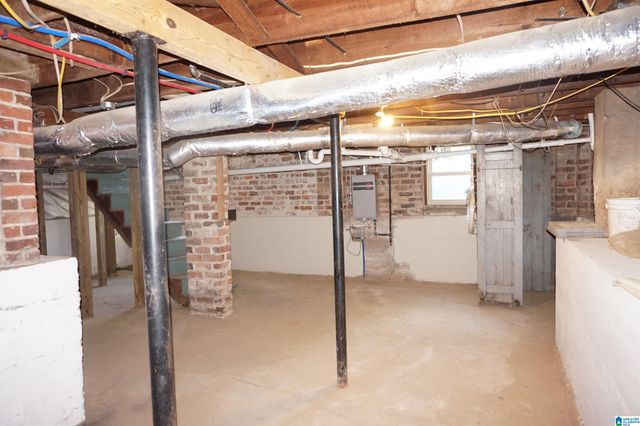 506 4TH STREET SE, Cullman, AL 35055