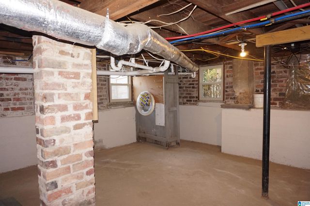 506 4TH STREET SE, Cullman, AL 35055