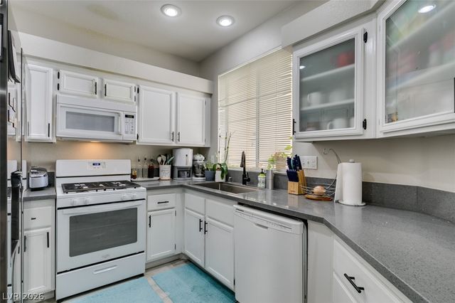 5155 West Tropicana Avenue 2081, Las Vegas, NV 89103