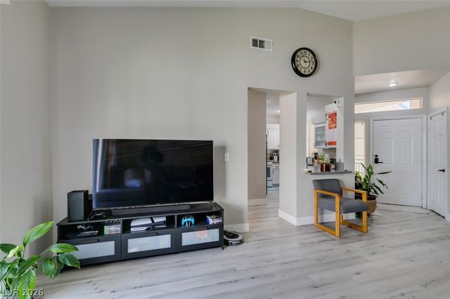 5155 West Tropicana Avenue 2081, Las Vegas, NV 89103