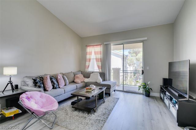 5155 West Tropicana Avenue 2081, Las Vegas, NV 89103