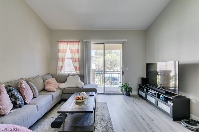 5155 West Tropicana Avenue 2081, Las Vegas, NV 89103