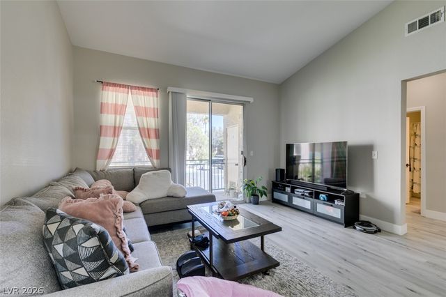 5155 West Tropicana Avenue 2081, Las Vegas, NV 89103