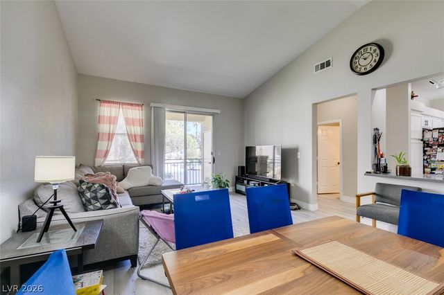 5155 West Tropicana Avenue 2081, Las Vegas, NV 89103