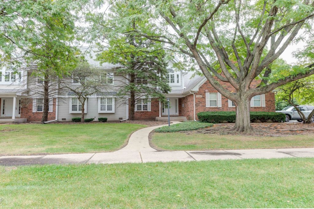 5S525 Scots Drive 6G, Naperville, IL 60563 — exterior