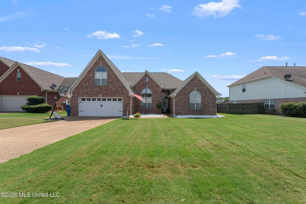 6271 Ivy Oaks Cove, Olive Branch, MS 38654 — exterior