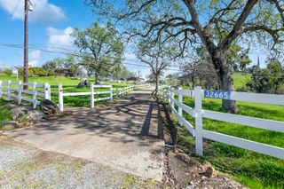 32665 Pleasant Oak Drive, Springville, CA 93265