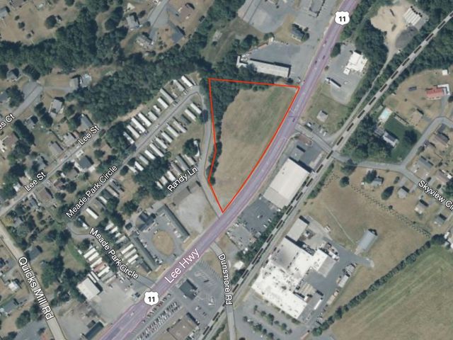 560 LEE HWY, Verona, VA 24482