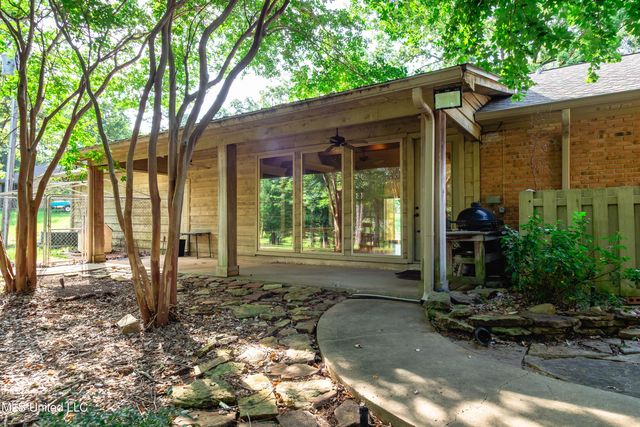 6147 Wirtz Road, Flowood, MS 39232