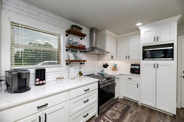 220 Hidden Meadow Trail, Leonard, TX 75452