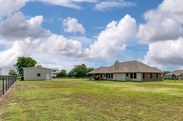 220 Hidden Meadow Trail, Leonard, TX 75452