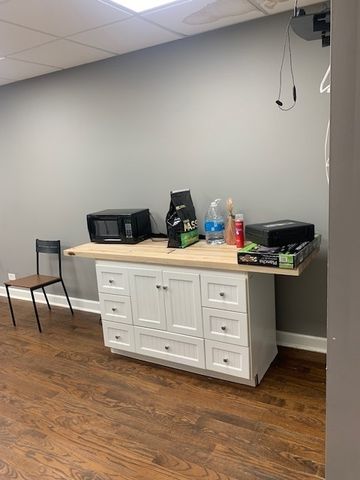 1616 Ogden Avenue, Lisle, IL 60532