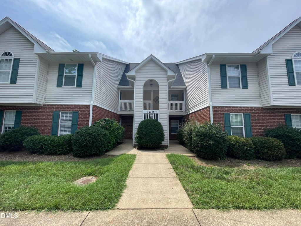 3622 Wellington Ridge Loop, Cary, NC 27518