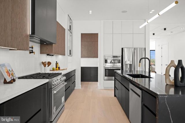 3126 WESTLEY RD, Falls Church, VA 22042