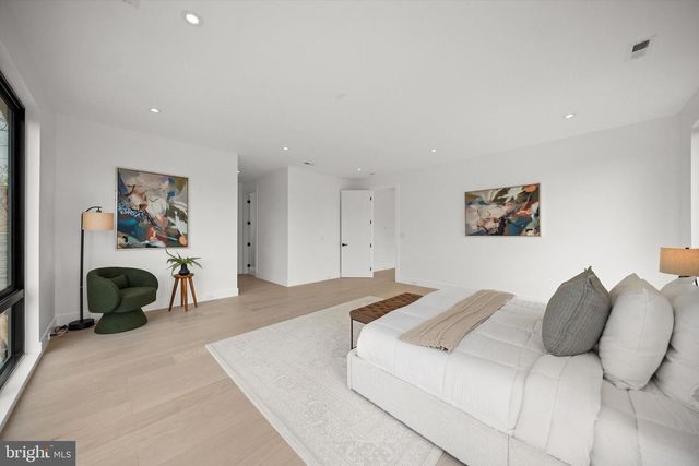 3126 WESTLEY RD, Falls Church, VA 22042