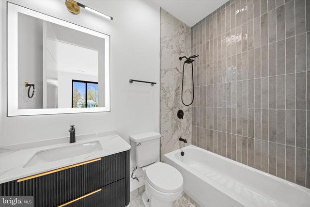 3126 WESTLEY RD, Falls Church, VA 22042