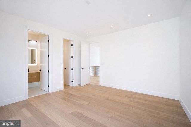 3126 WESTLEY RD, Falls Church, VA 22042