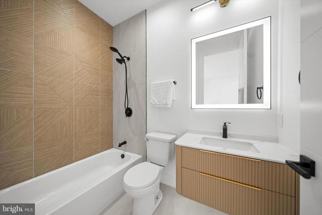 3126 WESTLEY RD, Falls Church, VA 22042