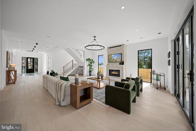 3126 WESTLEY RD, Falls Church, VA 22042