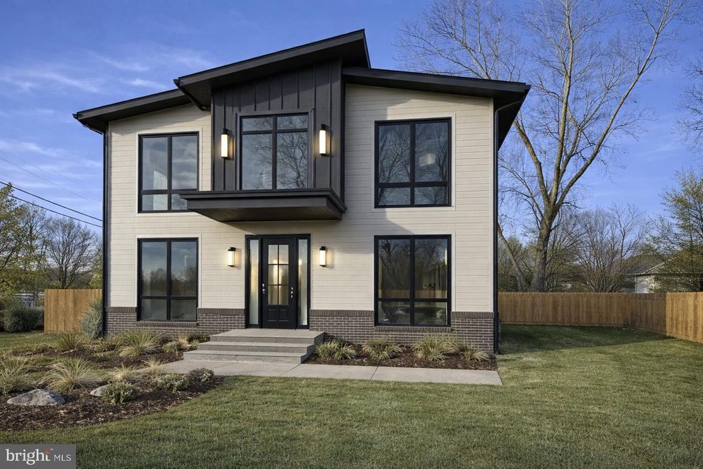 3126 WESTLEY RD, Falls Church, VA 22042