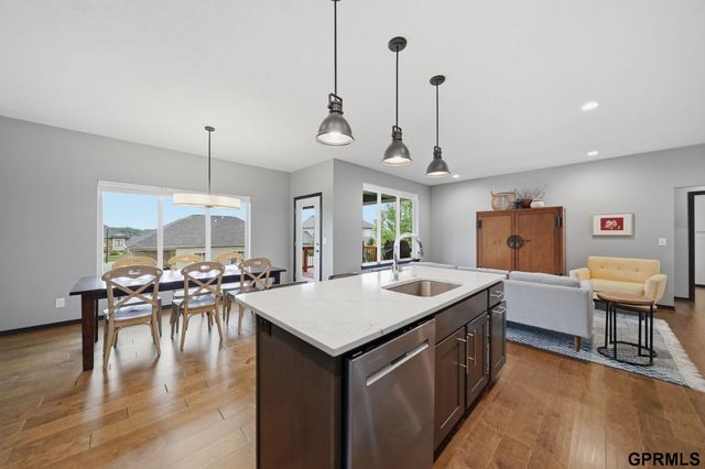 9400 S 31 Street, Lincoln, NE 68516
