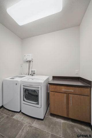 9400 S 31 Street, Lincoln, NE 68516
